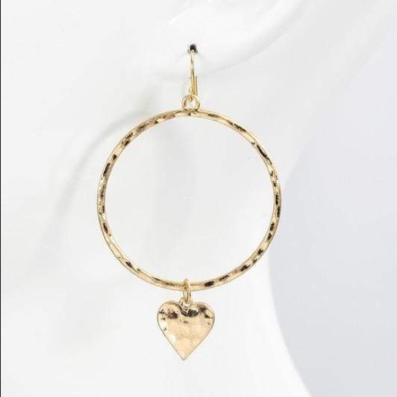 Love Me Hoops - Picture 4 of 4